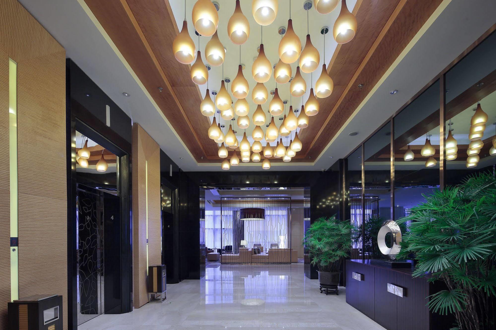 Courtyard By Marriott Suzhou Hotel Suzhou  Exterior photo